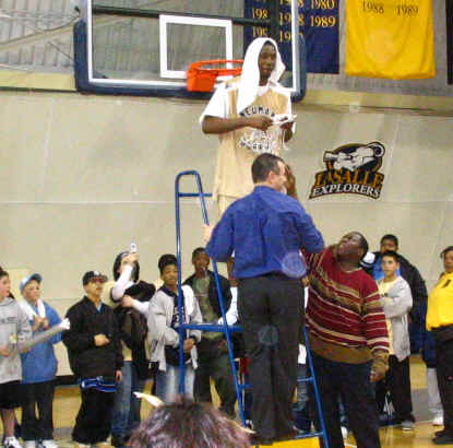 wpe13.jpg (25017 bytes)