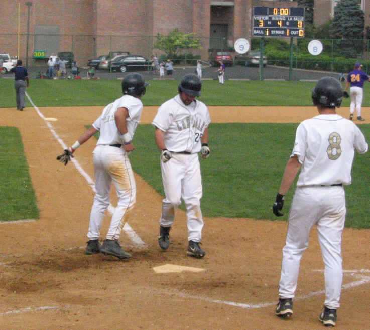 wpe18.jpg (54174 bytes)