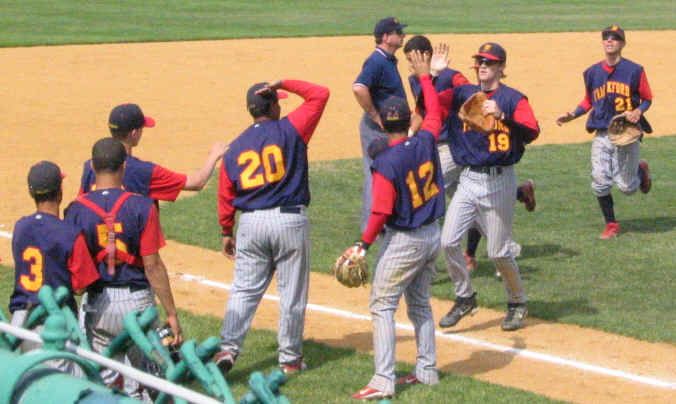 wpe17.jpg (36944 bytes)